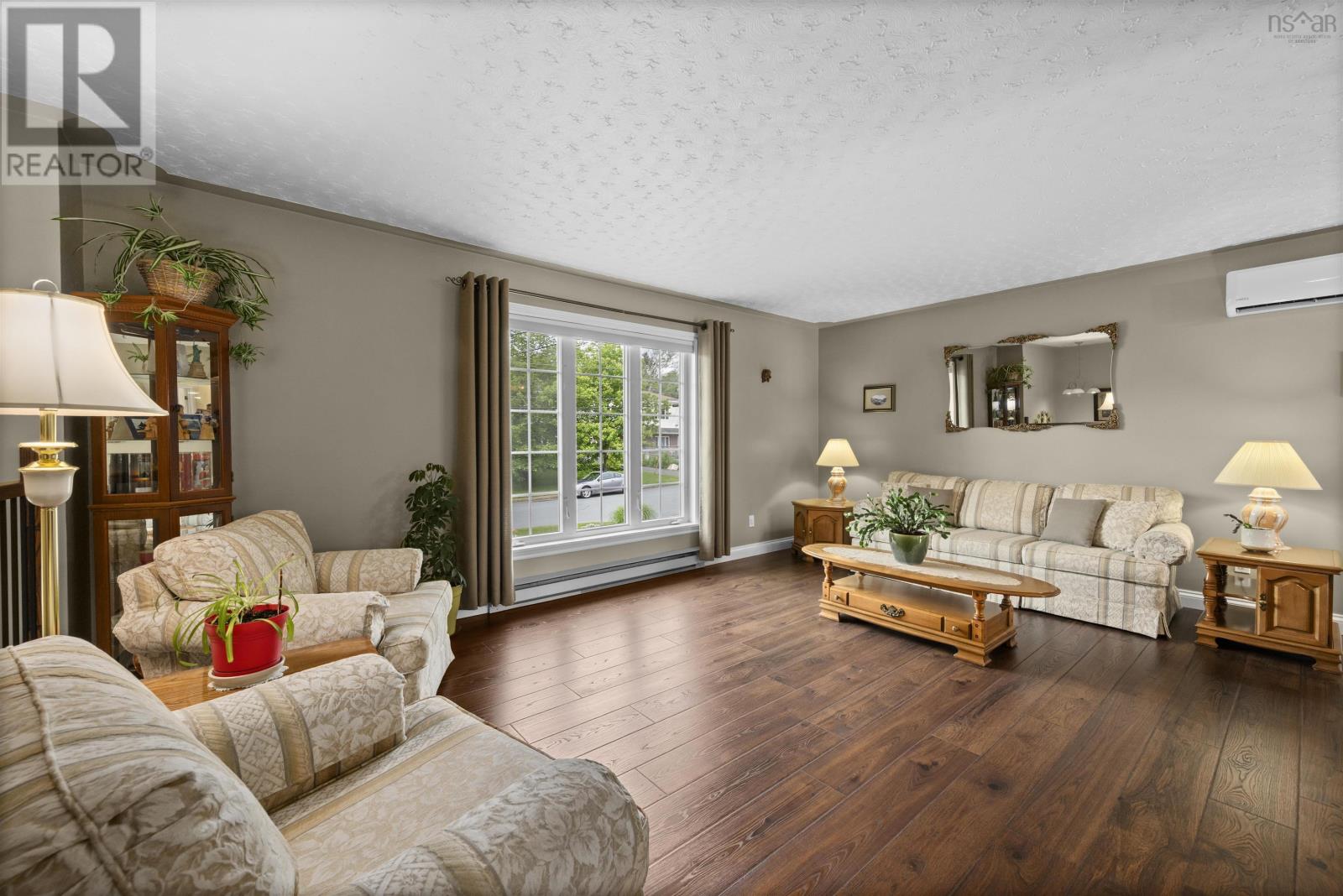 Property at 491 Arklow Drive image 5