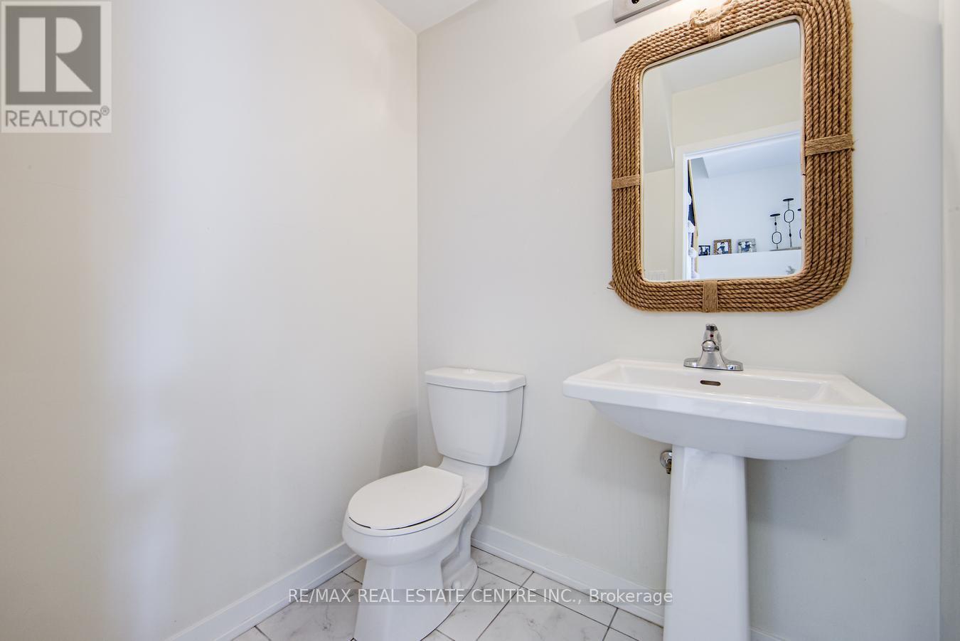 Property at 220 - 2550 CASTLEGATE CROSSING image 5