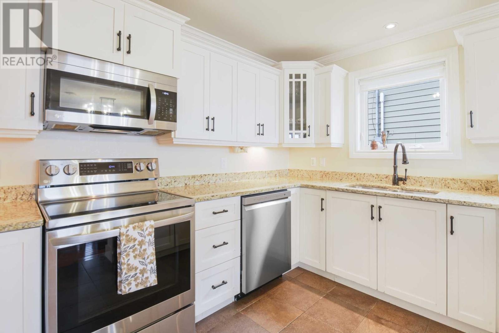 35 Bannisters Road, Corner Brook, Newfoundland & Labrador  A2H 1M5 - Photo 6 - 1284514