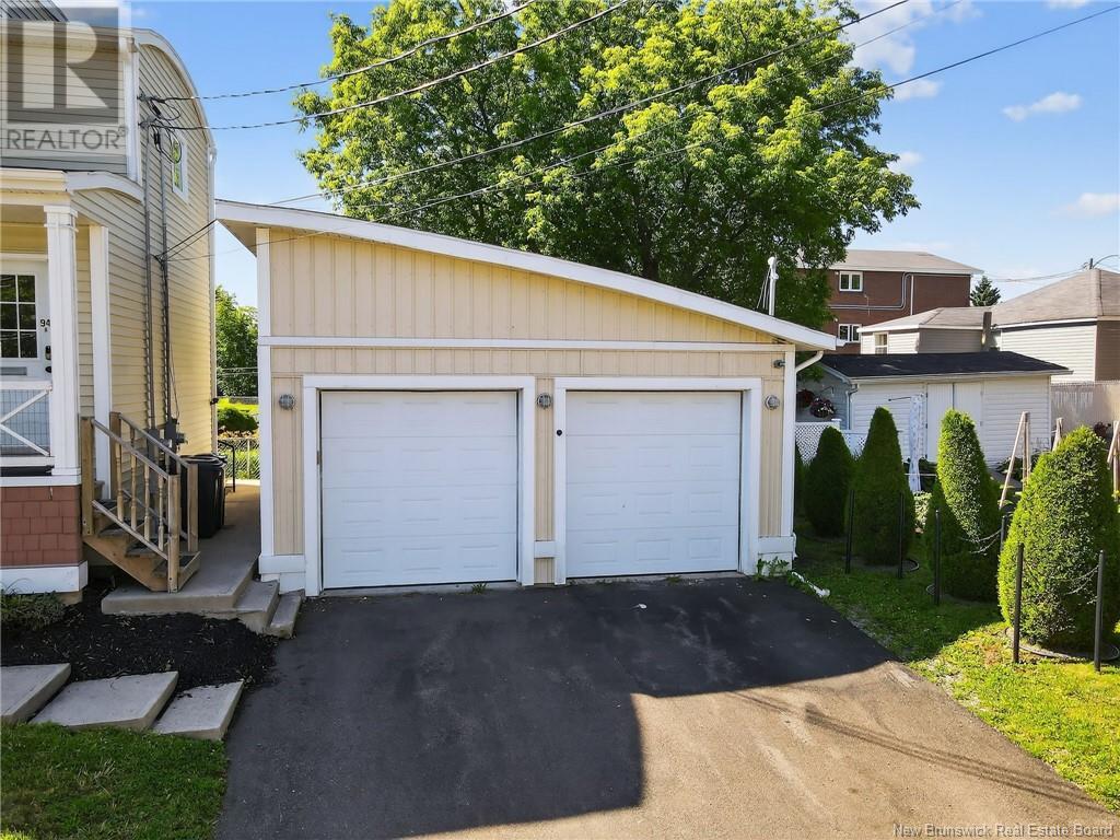 94 Newton Unit# A, Moncton, New Brunswick  E1E 3A4 - Photo 2 - NB122651