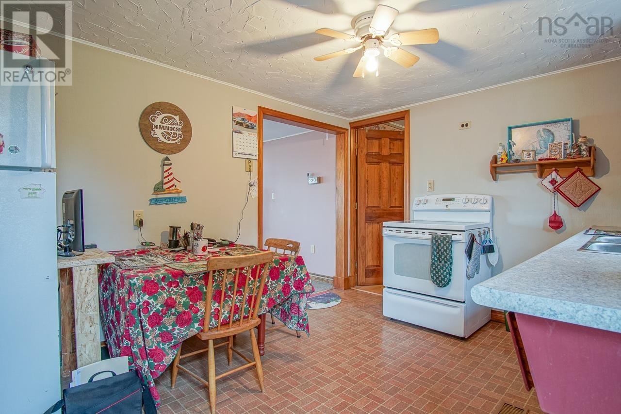 22 Pent Road, Harbourville, Nova Scotia  B0P 1E0 - Photo 8 - 202511036
