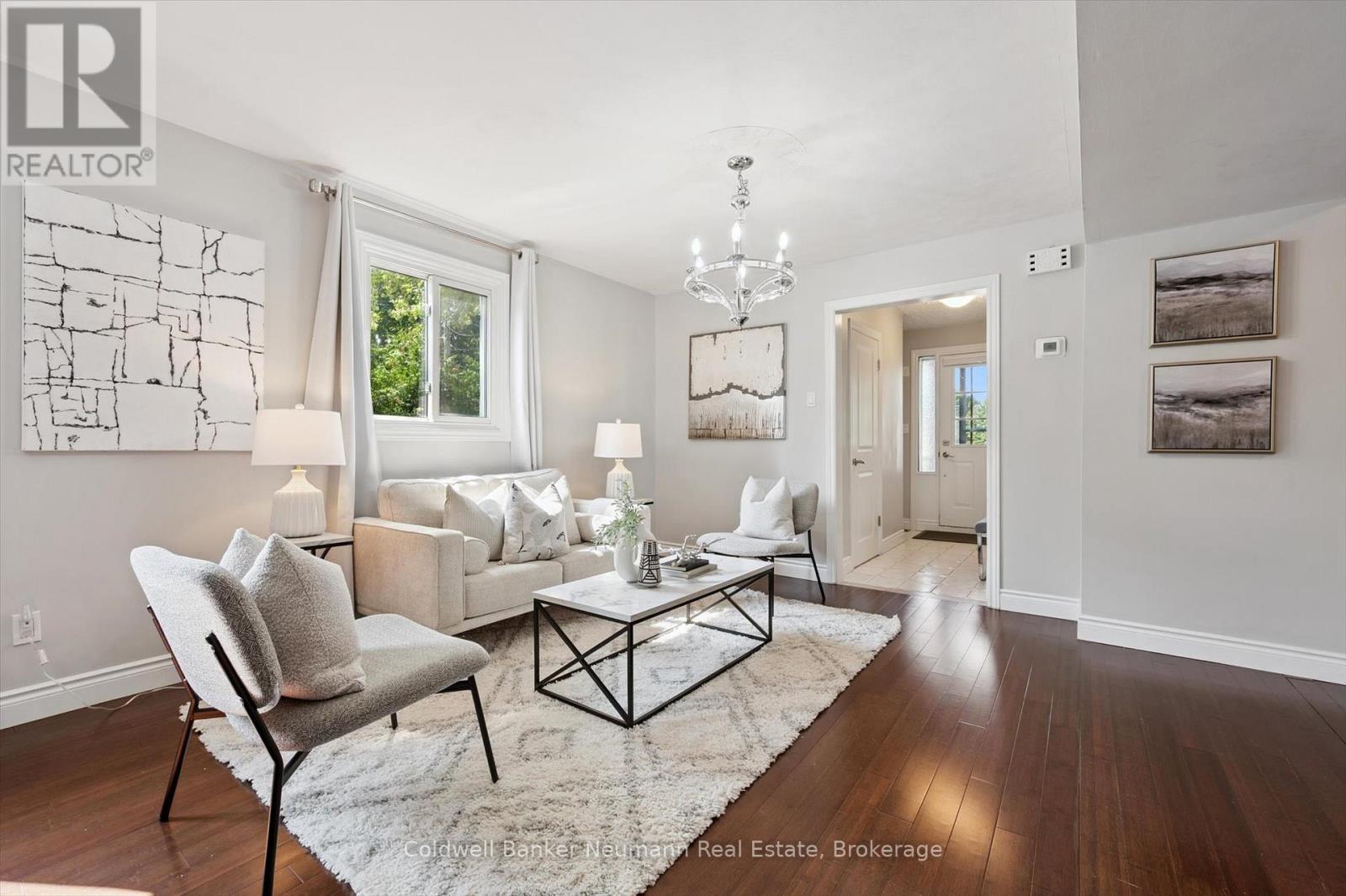 Property at 251 METCALFE STREET image 5