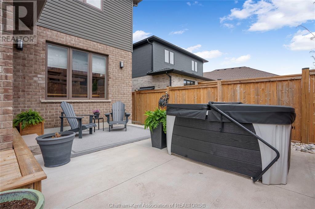 Property at 2209 Linkway BOULEVARD image 3