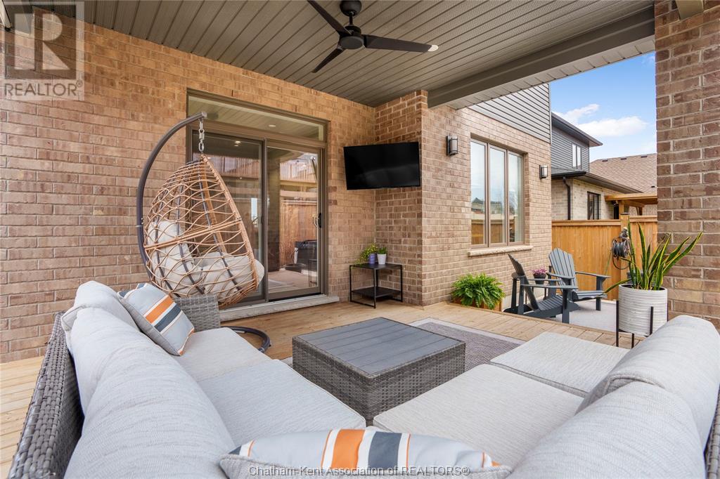 Property at 2209 Linkway BOULEVARD image 4