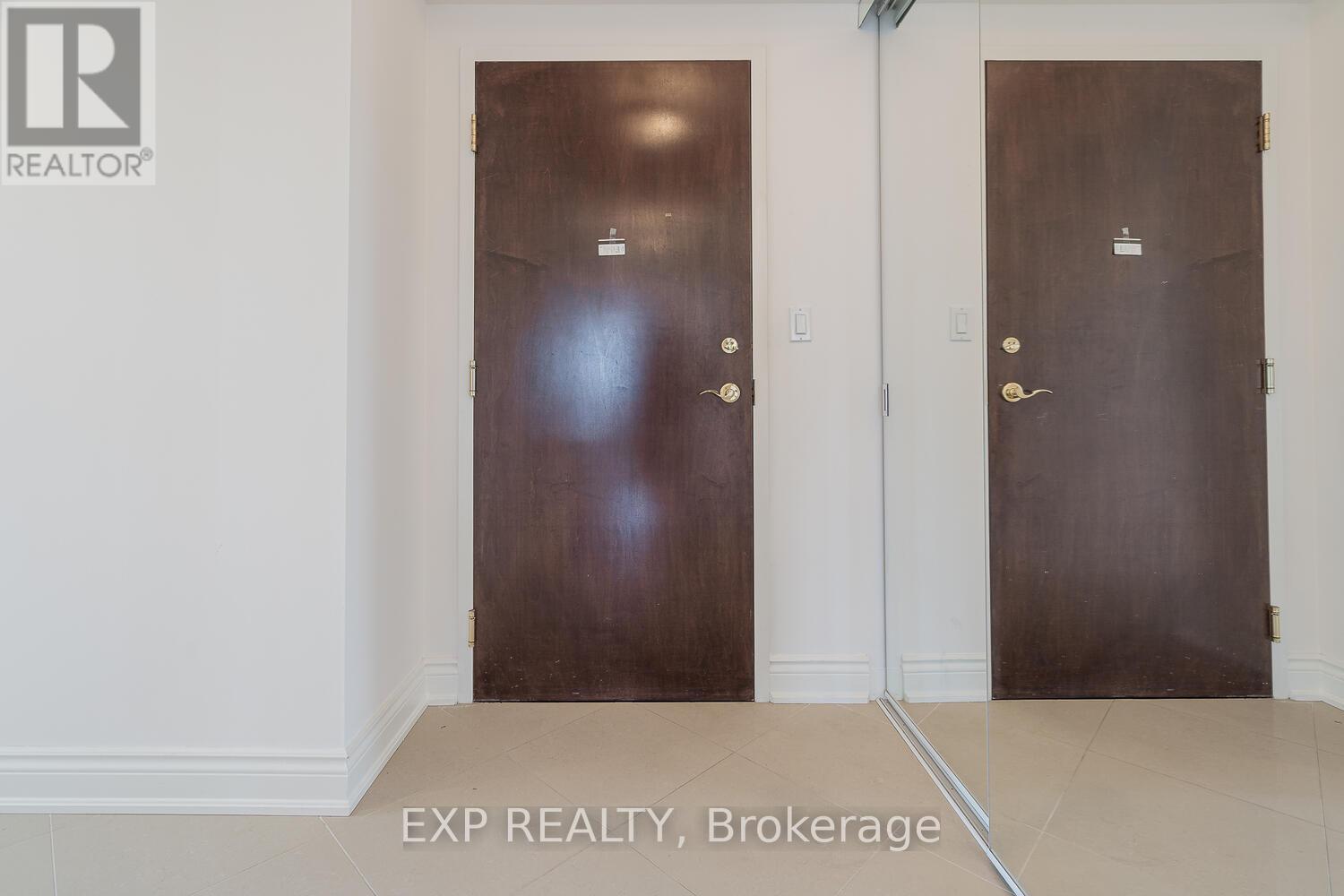 Property at 1205 - 88 PROMENADE CIRCLE image 2