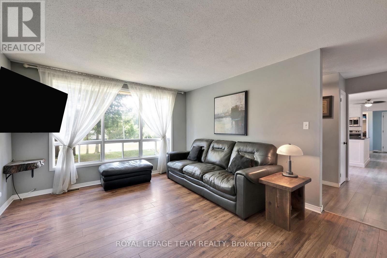 9061 County Rd 44 Road, Edwardsburgh/cardinal, Ontario  K0E 1X0 - Photo 12 - X12287298