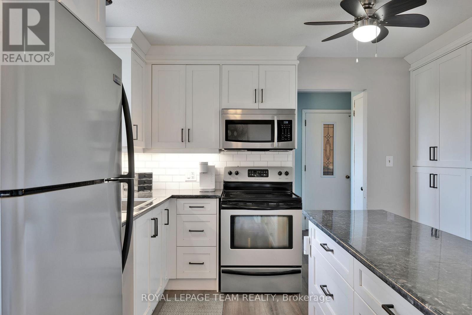 9061 County Rd 44 Road, Edwardsburgh/cardinal, Ontario  K0E 1X0 - Photo 25 - X12287298