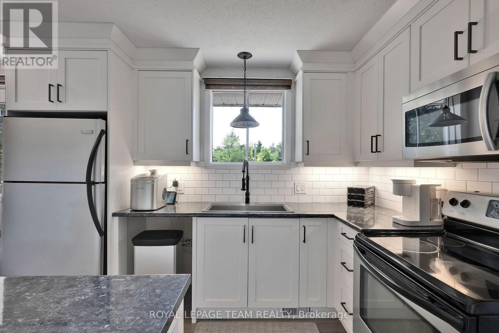 9061 County Rd 44 Road, Edwardsburgh/cardinal, Ontario  K0E 1X0 - Photo 26 - X12287298