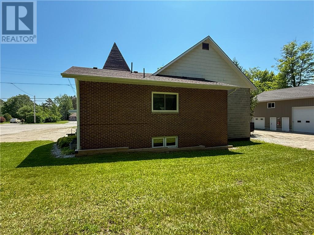 6070 King Street, Manitoulin Island, Ontario  P0P 1S0 - Photo 10 - 2123534