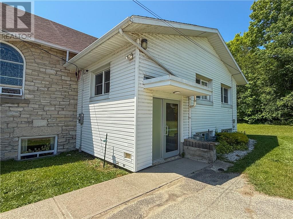 6070 King Street, Manitoulin Island, Ontario  P0P 1S0 - Photo 12 - 2123534