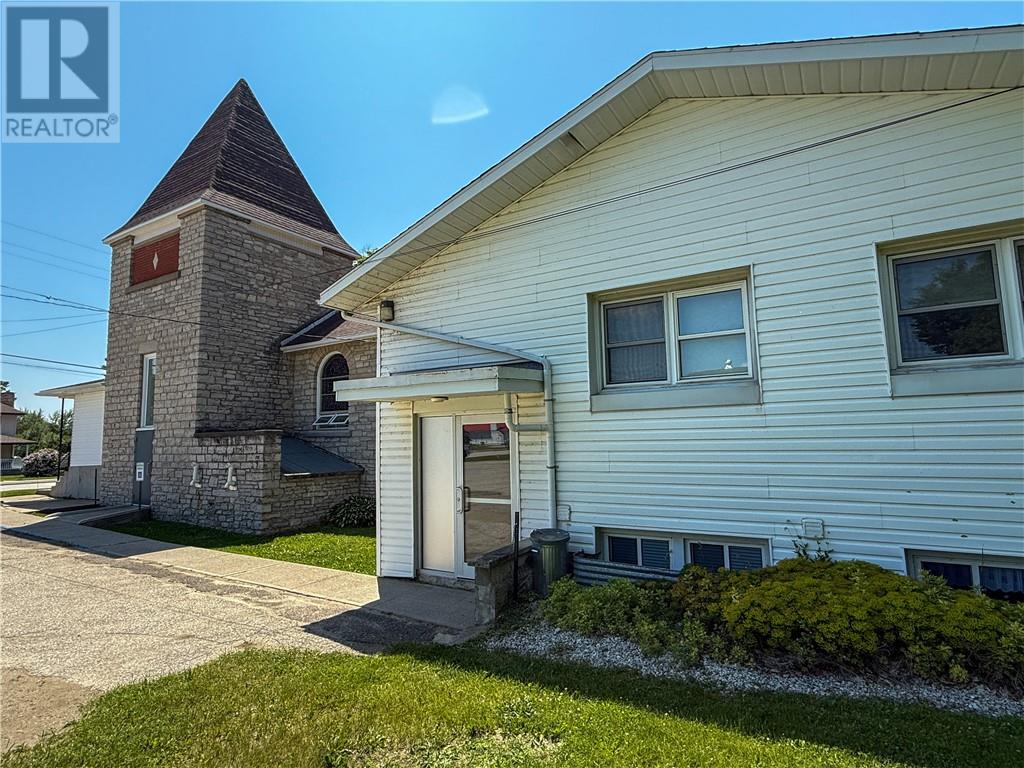 6070 King Street, Manitoulin Island, Ontario  P0P 1S0 - Photo 13 - 2123534