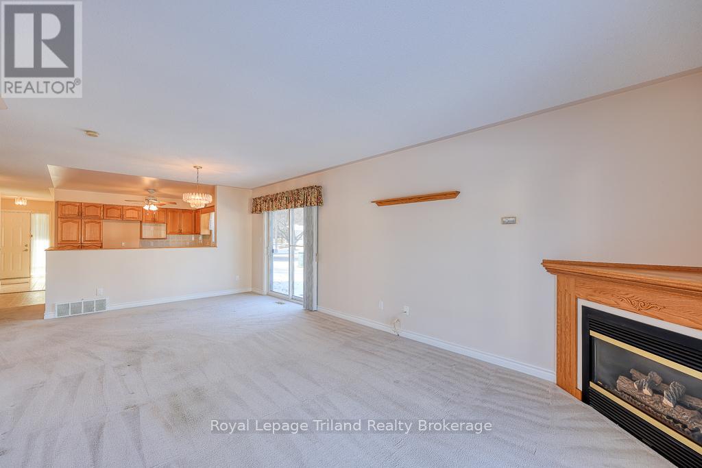 10 Armstrong Drive, Tillsonburg, Ontario  N4G 5T3 - Photo 12 - X12287504