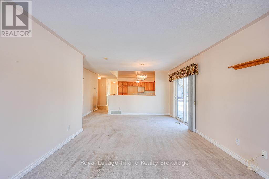 10 Armstrong Drive, Tillsonburg, Ontario  N4G 5T3 - Photo 13 - X12287504
