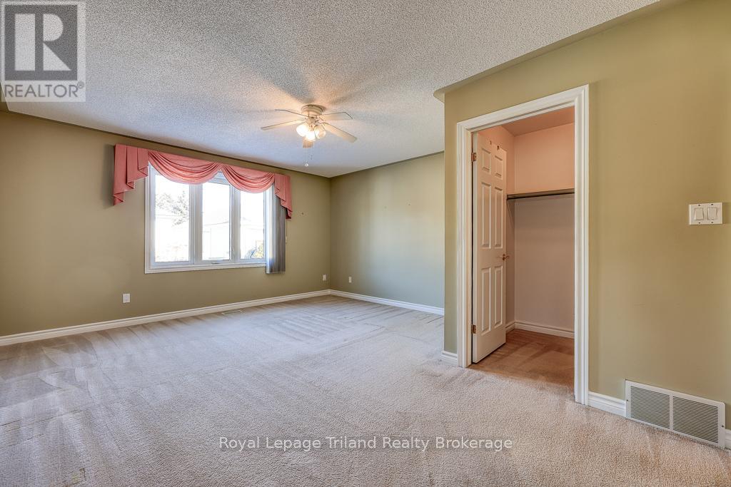 10 Armstrong Drive, Tillsonburg, Ontario  N4G 5T3 - Photo 14 - X12287504