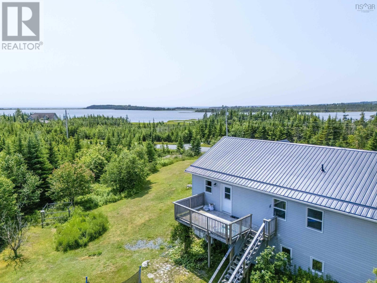 Property at 271 Leslie Road image 2