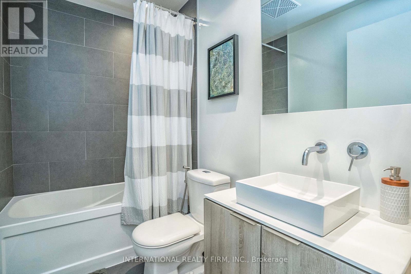 403 - 159 Dundas Street E, Toronto, Ontario  M5B 1E4 - Photo 29 - C12287503