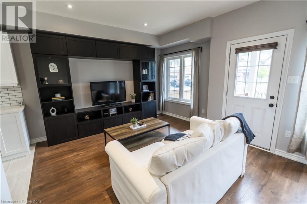 Property at 403 WESTWOOD Drive Unit# 30 image 2