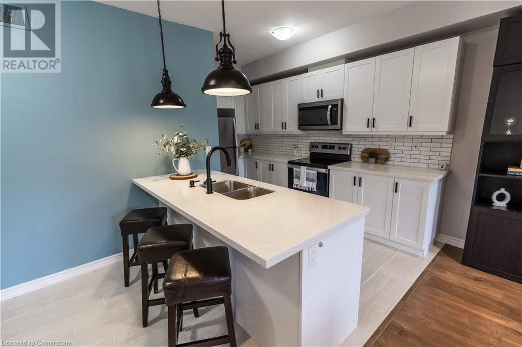 Property at 403 WESTWOOD Drive Unit# 30 image 3