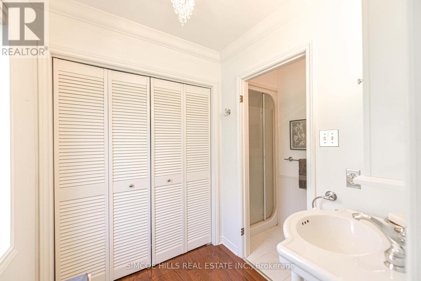 Co - 131 Courtland Street, Ramara, Ontario  L3V 6H7 - Photo 11 - S12287497