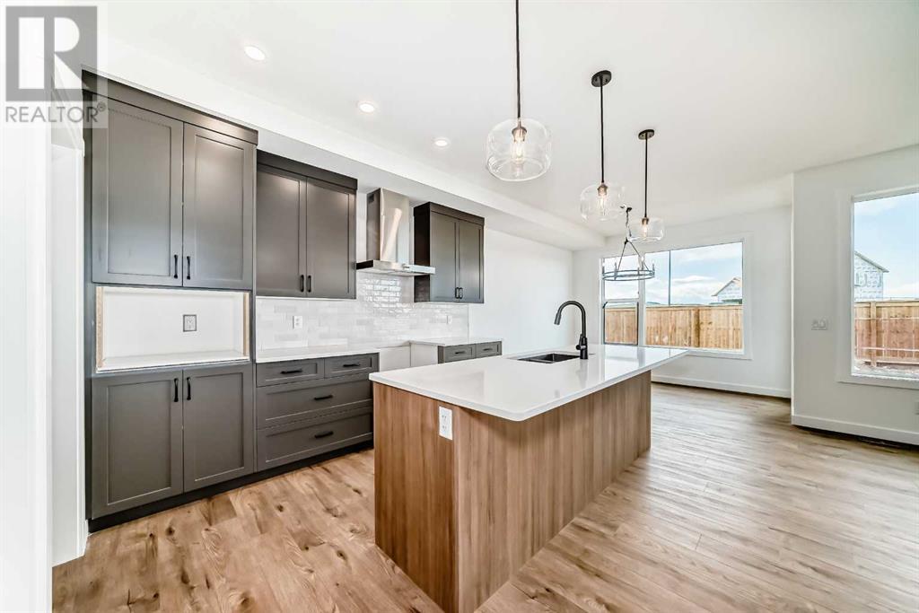 Property at 116 Southbow Village Way image 3