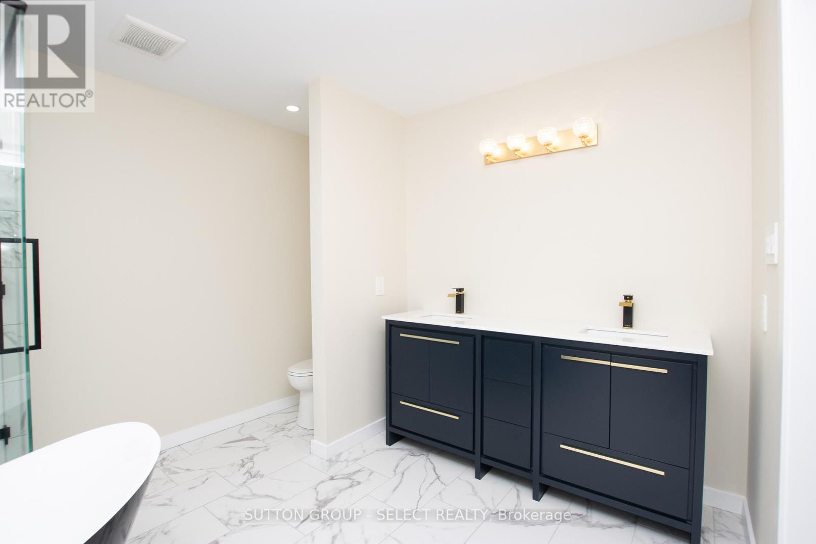 88 Optimist Drive, Southwold, Ontario  N5P 3T2 - Photo 29 - X12287572