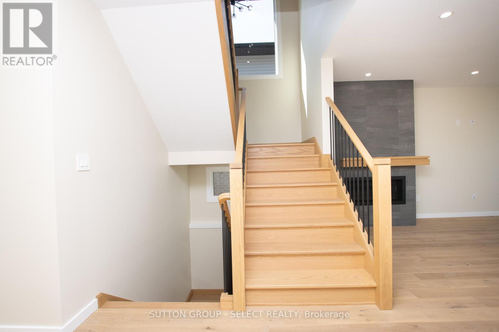 88 Optimist Drive, Southwold, Ontario  N5P 3T2 - Photo 9 - X12287572