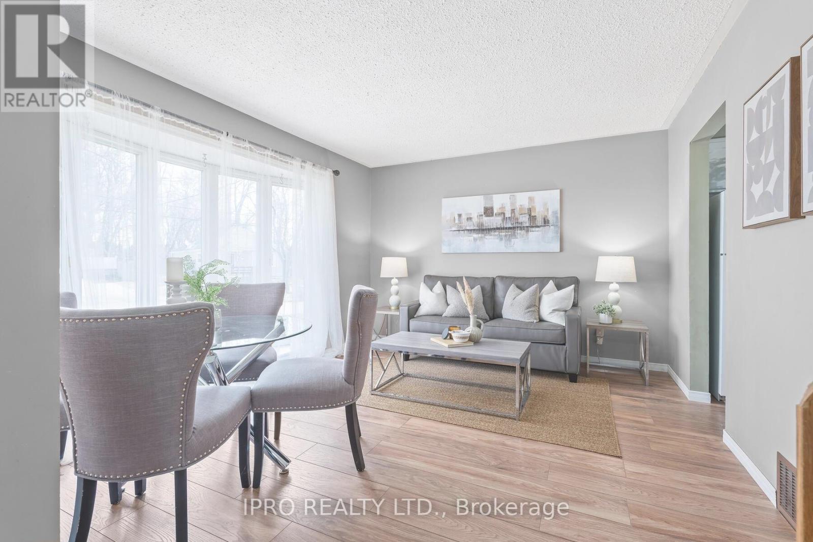 Property at 19 DAYFOOT DRIVE image 4
