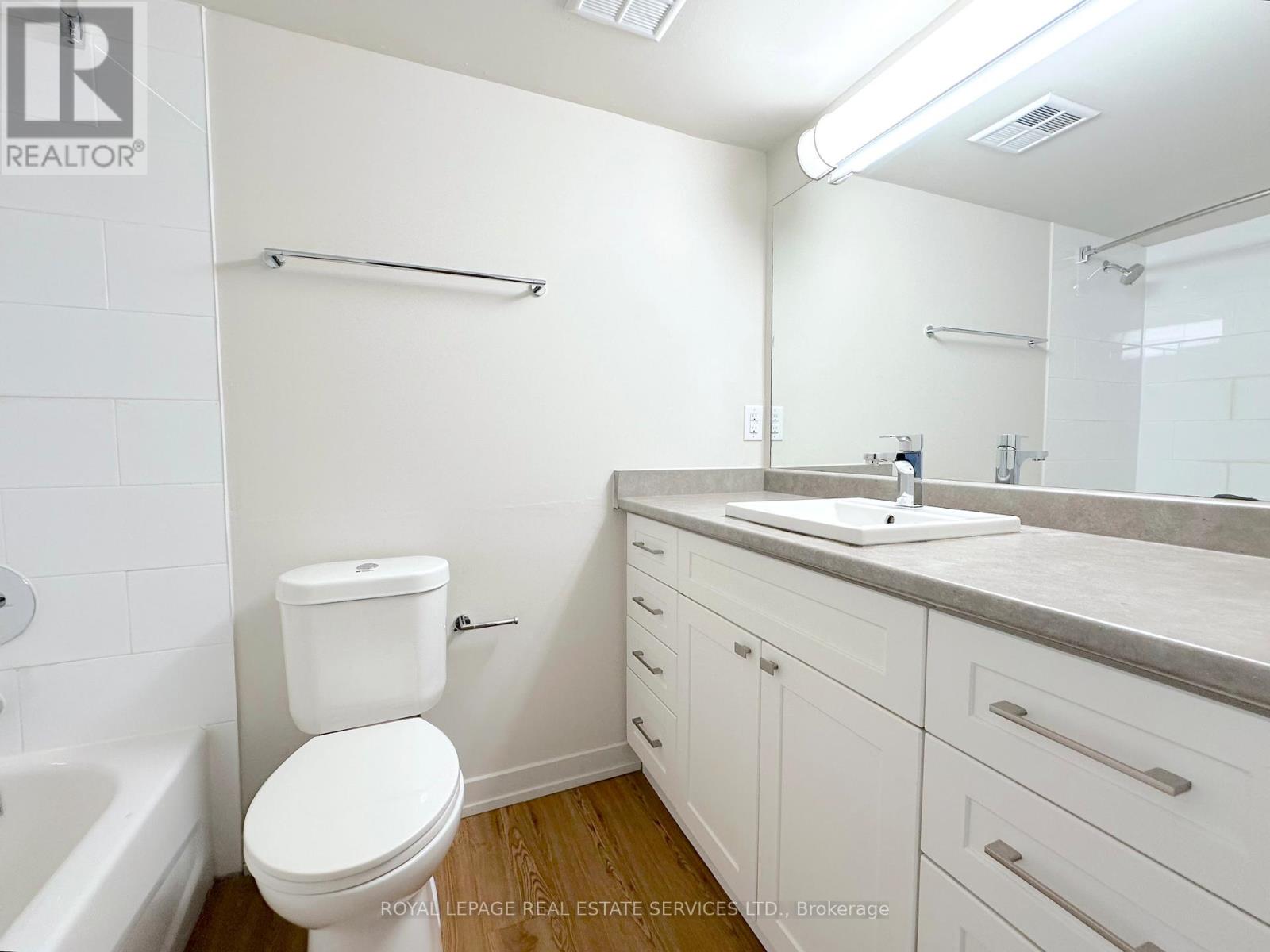 311 - 190 Clark Boulevard, Brampton, Ontario  L6T 4A8 - Photo 15 - W12287528