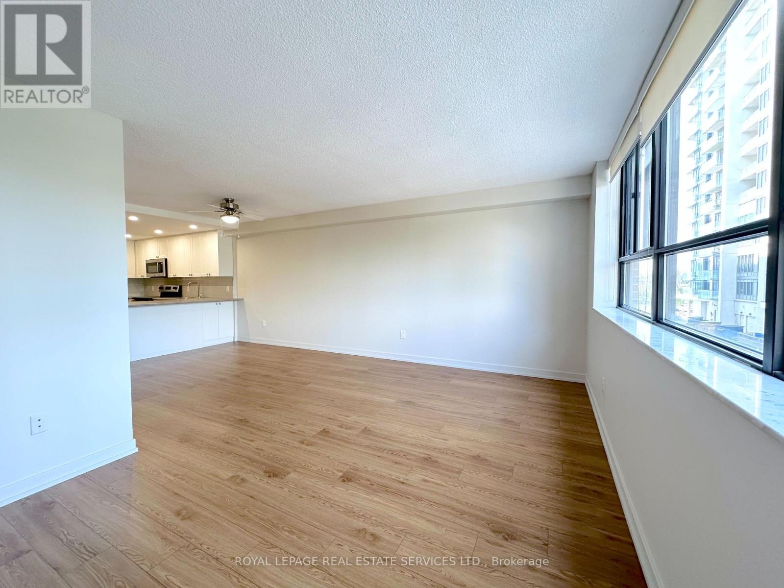 311 - 190 Clark Boulevard, Brampton, Ontario  L6T 4A8 - Photo 7 - W12287528