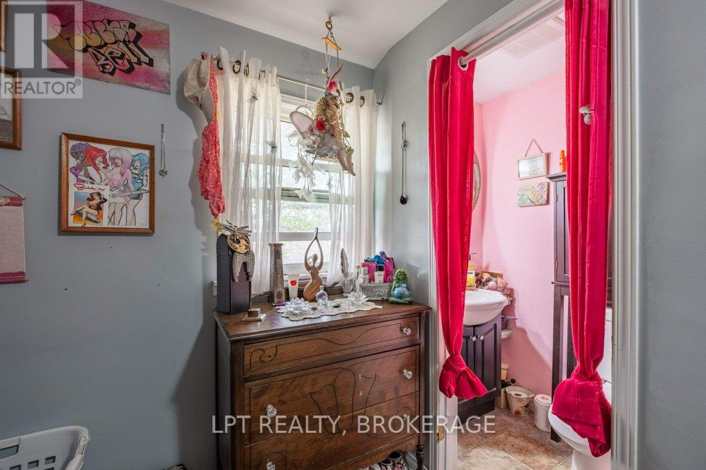 3939 Howes Road, Kingston, Ontario  K0H 2H0 - Photo 16 - X12287591