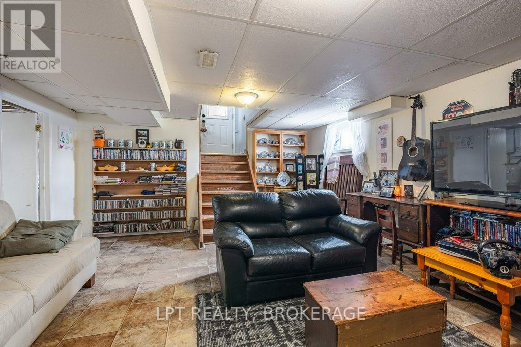 3939 Howes Road, Kingston, Ontario  K0H 2H0 - Photo 21 - X12287591