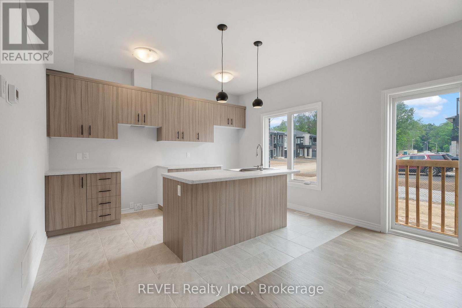201 Wells Avenue, Fort Erie, Ontario  L0S 1N0 - Photo 14 - X12287608