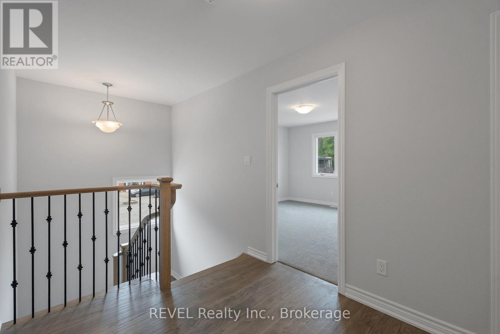 201 Wells Avenue, Fort Erie, Ontario  L0S 1N0 - Photo 27 - X12287608