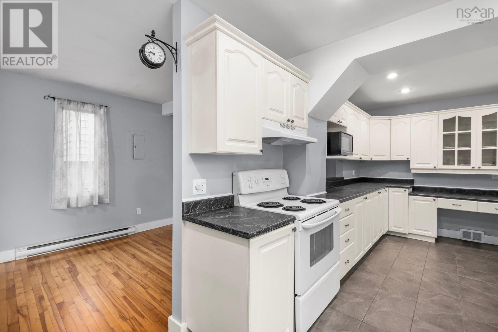 3549-3551 Claremont Street, Halifax, Nova Scotia  B3L 3L9 - Photo 17 - 202514404