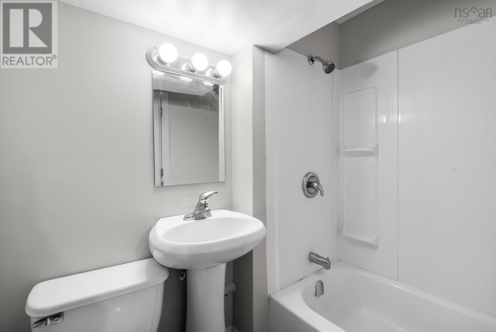 3549-3551 Claremont Street, Halifax, Nova Scotia  B3L 3L9 - Photo 33 - 202514404