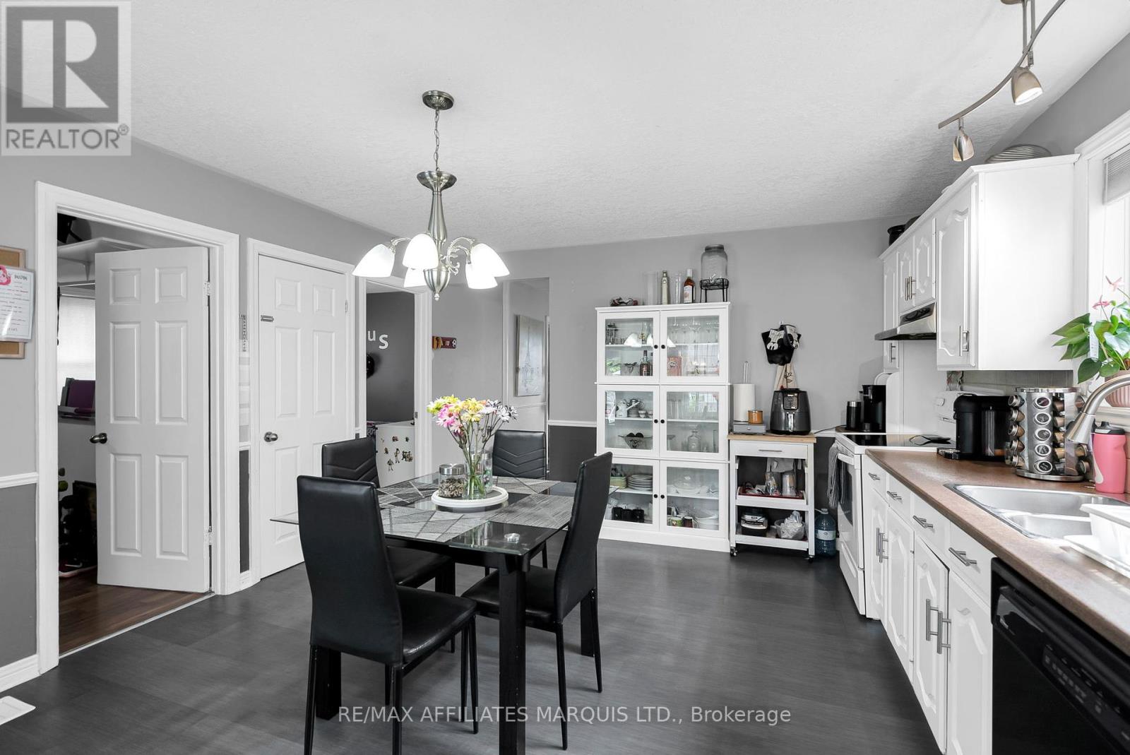 506 Belmont Street, Cornwall, Ontario  K6H 5A1 - Photo 9 - X12287563