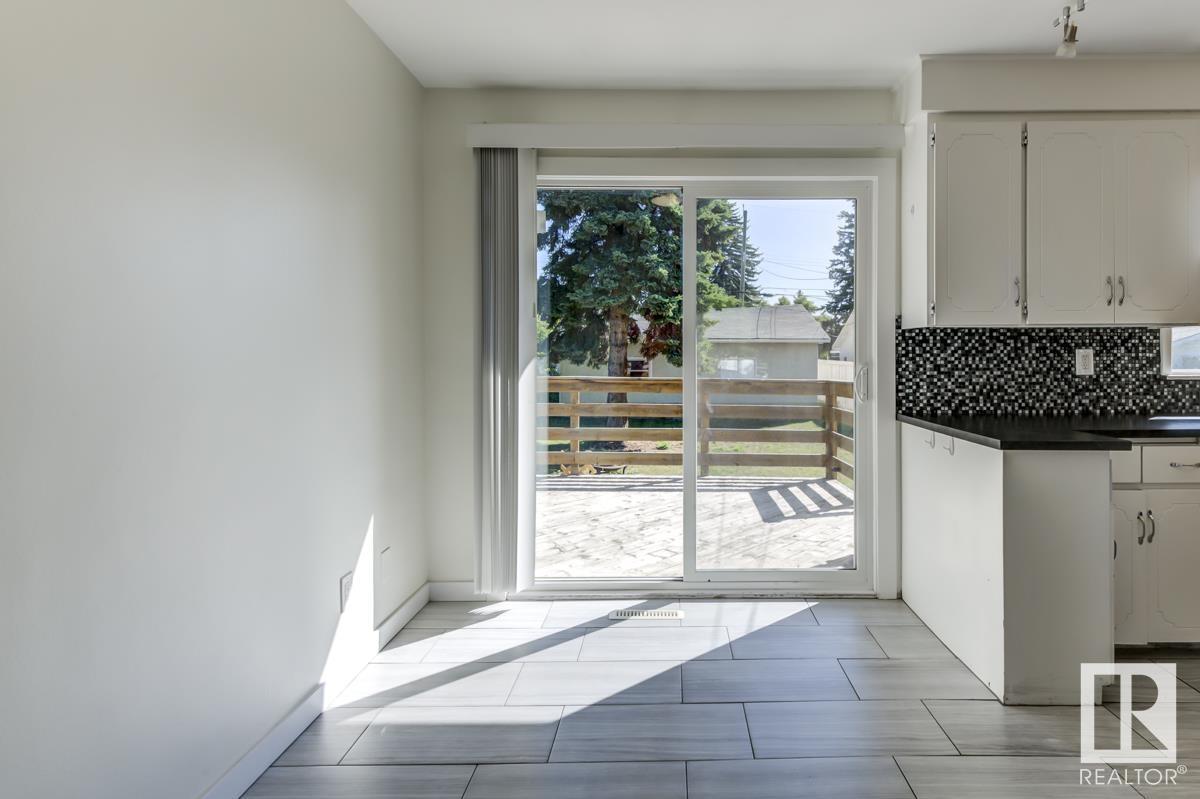 Property at 7 MARION CR image 5