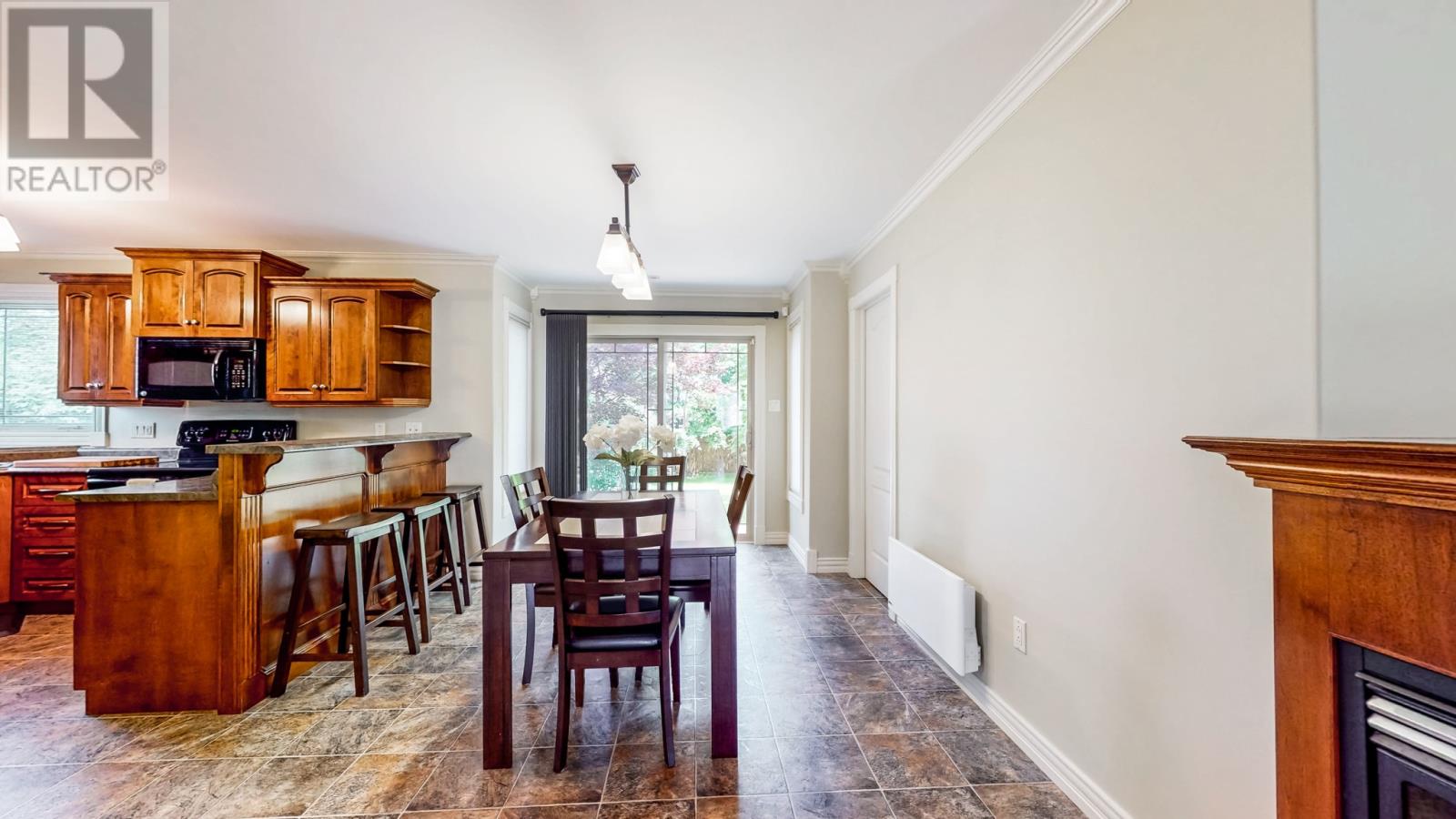 Property at 4 Sailview Place image 4