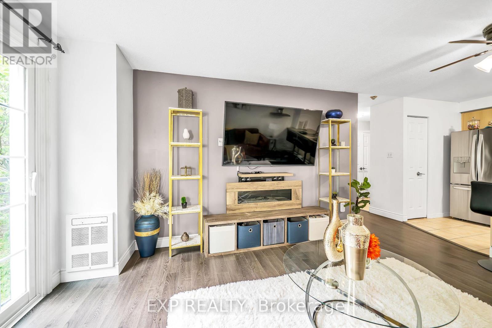208 - 83 Aspen Springs Drive, Clarington, Ontario  L1C 5J7 - Photo 5 - E12287611