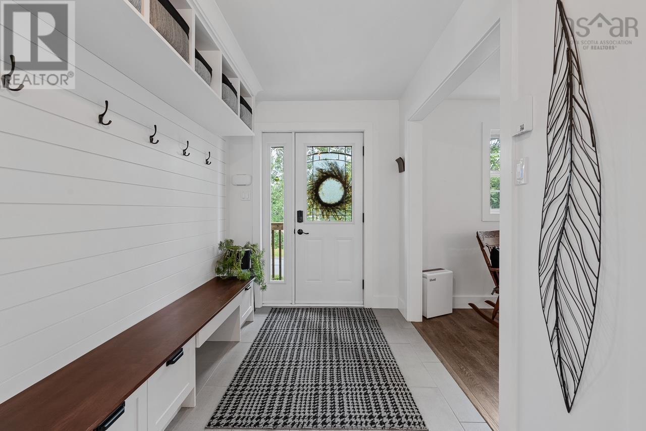 Property at 50 Olive Avenue image 4