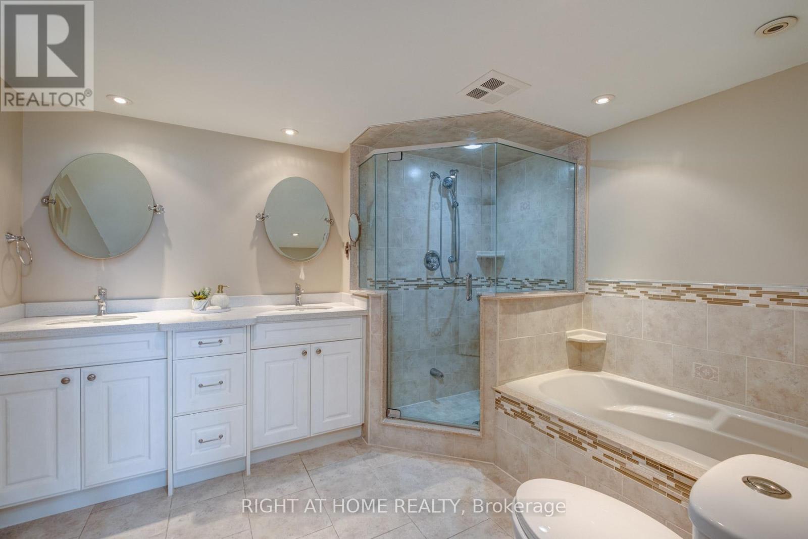 624 - 25 Austin Drive, Markham, Ontario  L3R 8H4 - Photo 26 - N12287607