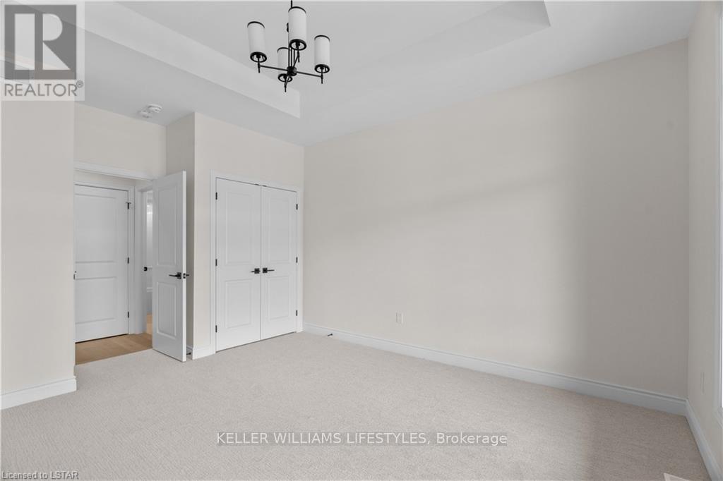 110 Leneve Street, Lambton Shores, Ontario  N0N 1J0 - Photo 19 - X12287706