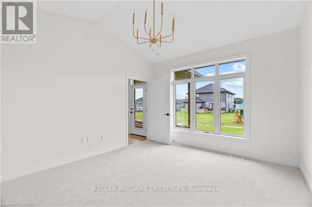 110 Leneve Street, Lambton Shores, Ontario  N0N 1J0 - Photo 27 - X12287706