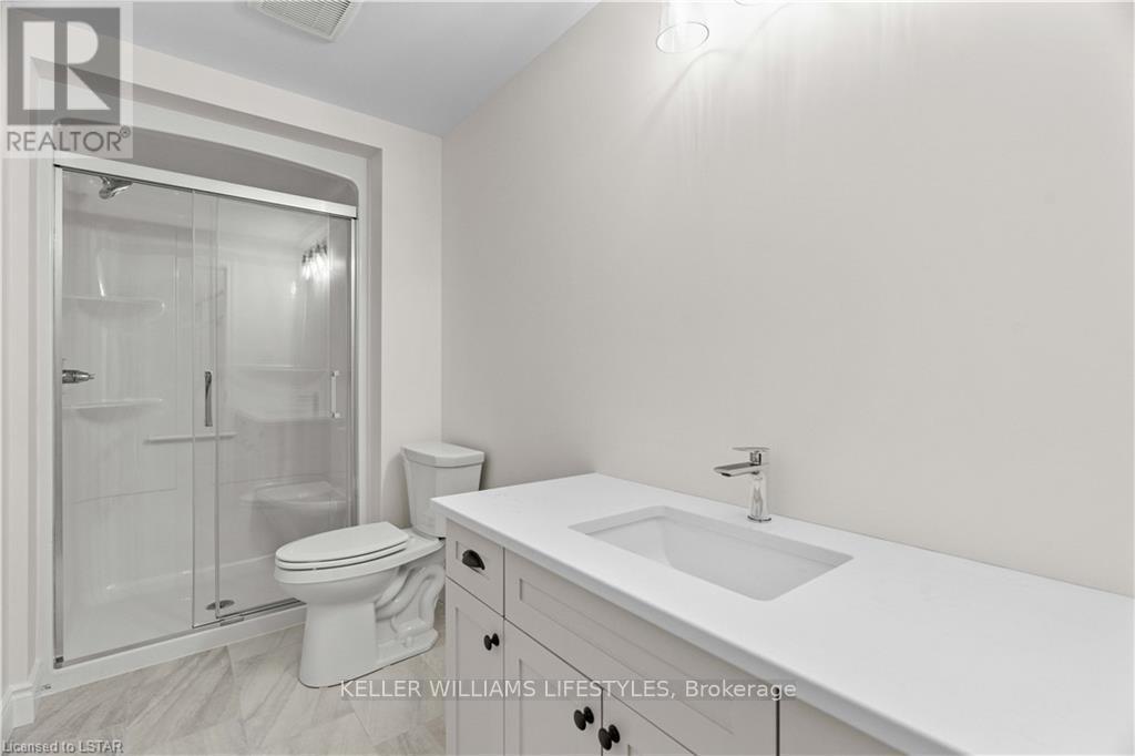 110 Leneve Street, Lambton Shores, Ontario  N0N 1J0 - Photo 34 - X12287706