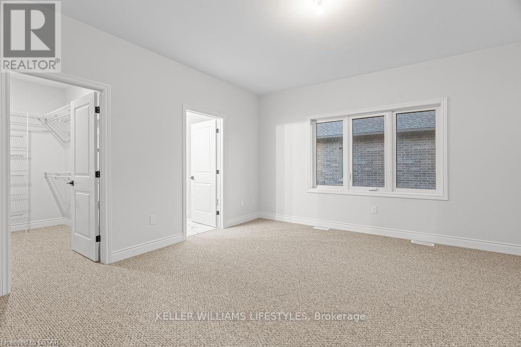 108 Leneve Street, Lambton Shores, Ontario  N0N 1J0 - Photo 17 - X12287707