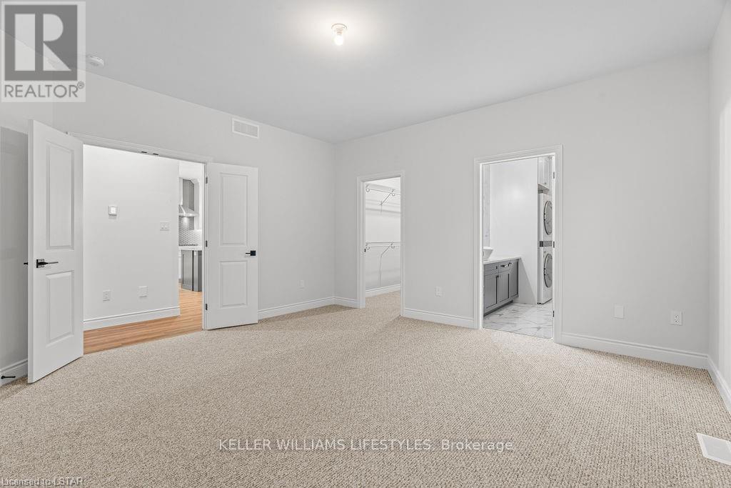 108 Leneve Street, Lambton Shores, Ontario  N0N 1J0 - Photo 19 - X12287707