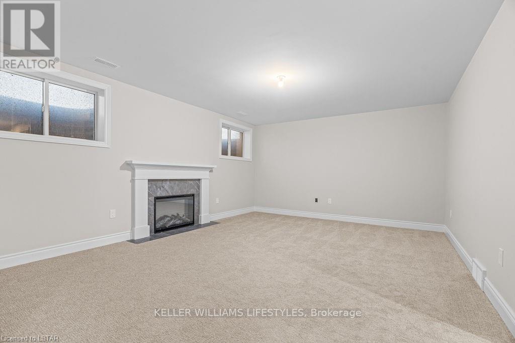 108 Leneve Street, Lambton Shores, Ontario  N0N 1J0 - Photo 25 - X12287707
