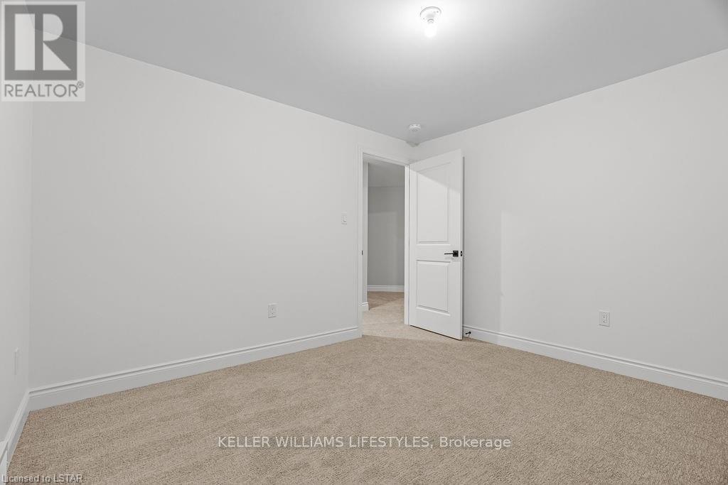 108 Leneve Street, Lambton Shores, Ontario  N0N 1J0 - Photo 32 - X12287707