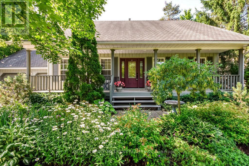 Property at 33 ALPINE WAY image 3