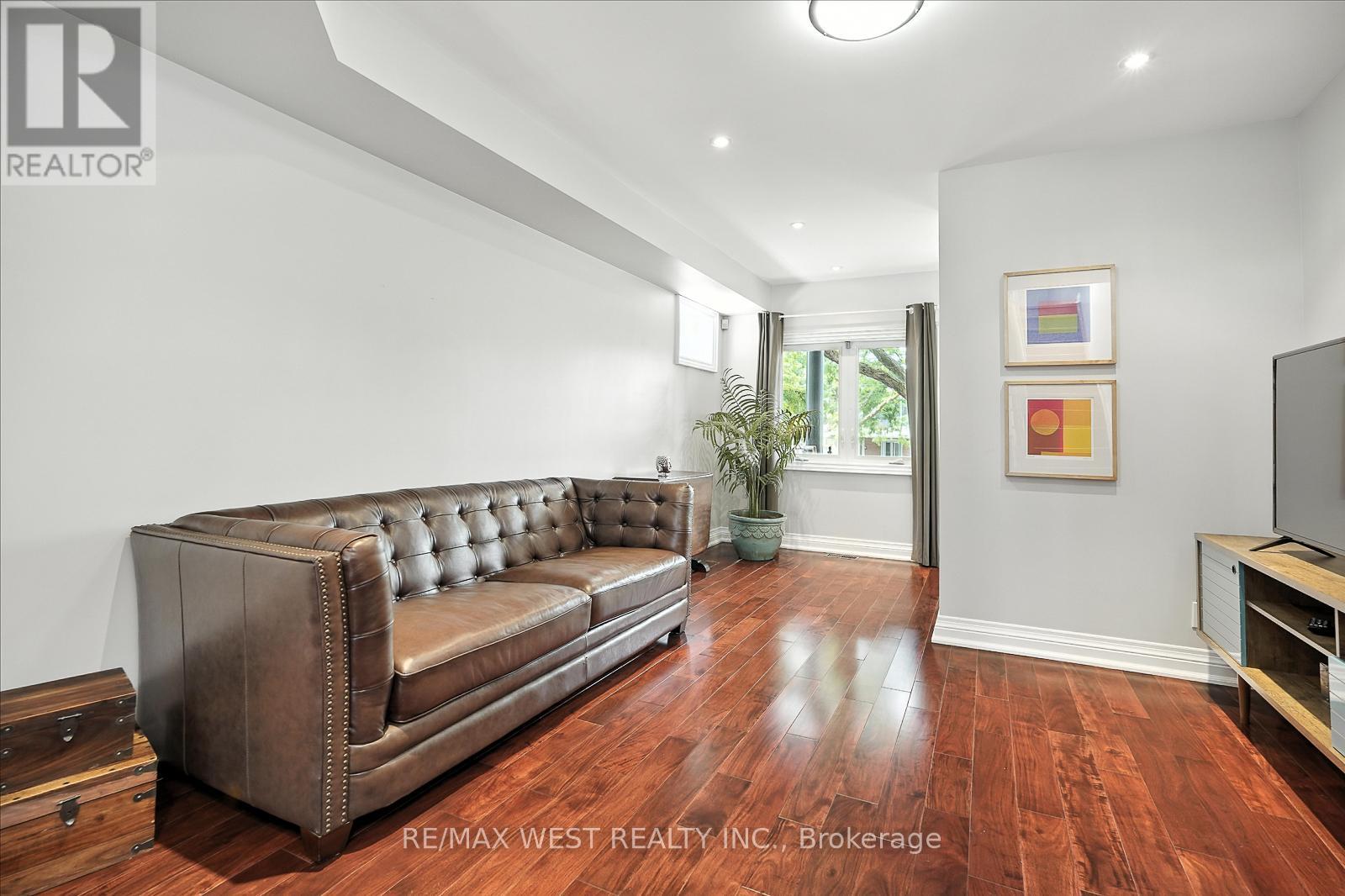165 Caledonia Road, Toronto, Ontario  M6E 4S8 - Photo 10 - W12287614